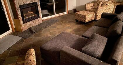 Warm Grand Haven Lake Cottage