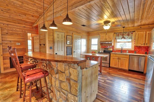 Fox Run Ridge!  Minutes from the Wimberley Square.