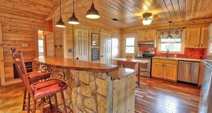 Fox Run Ridge! Minutes from the Wimberley Square.