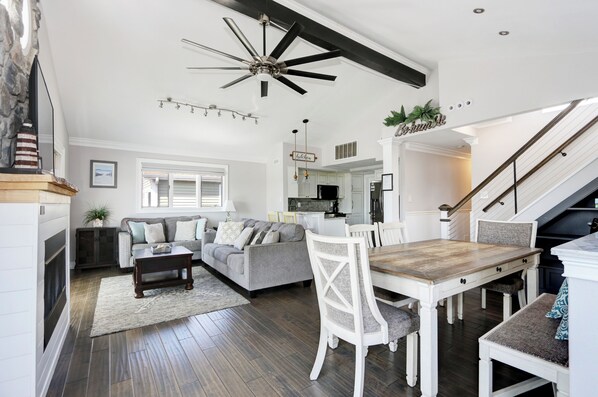 Smart TV, fireplace, offices