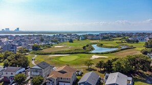 Golf - 5-bedroom vacation home w/ Hot Tub minutes from Atlantic City Casinos. (Brigantine)