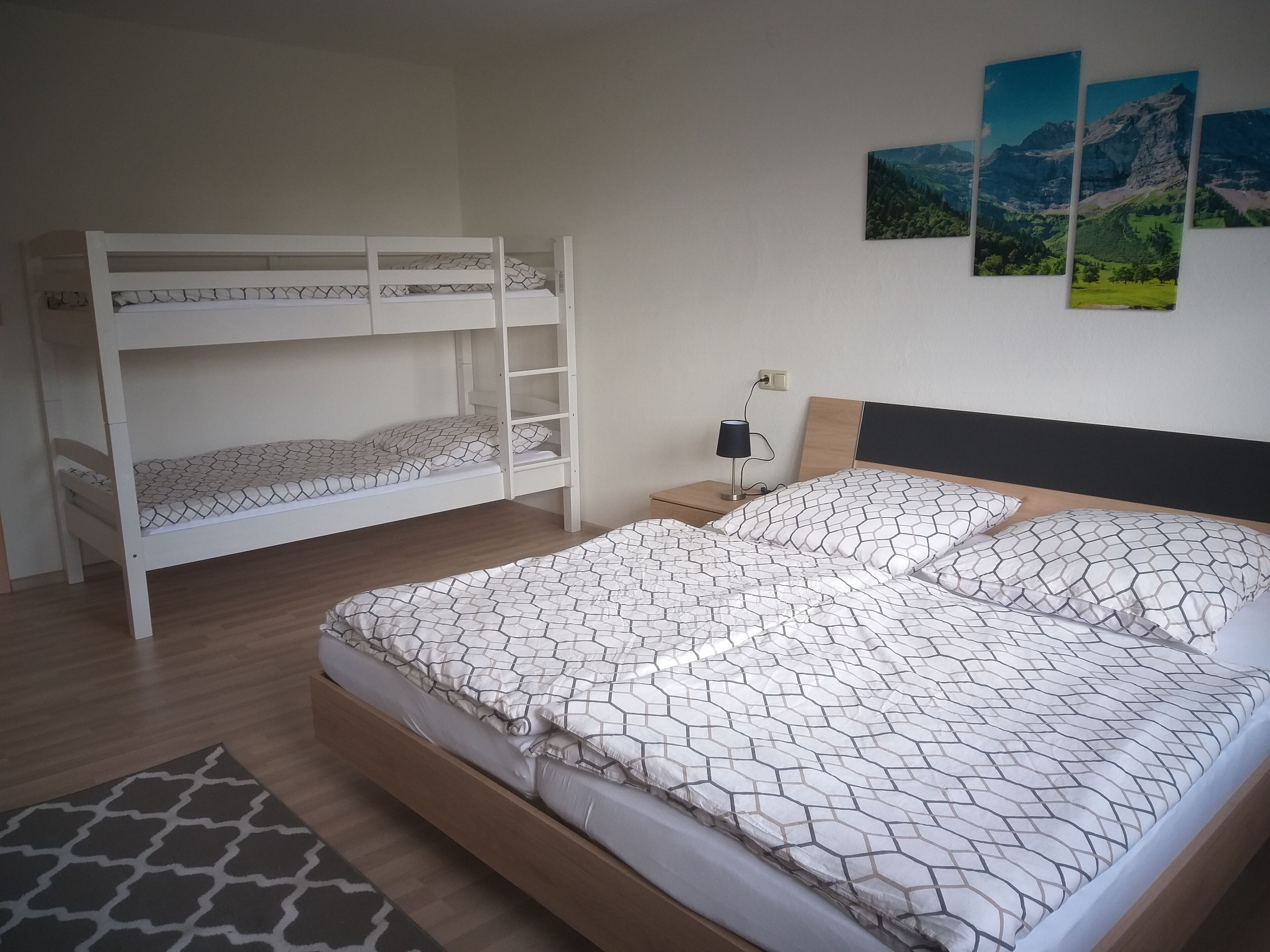 1 Schlafzimmer, Reisekinderbett, kostenloses WLAN, Bettwäsche