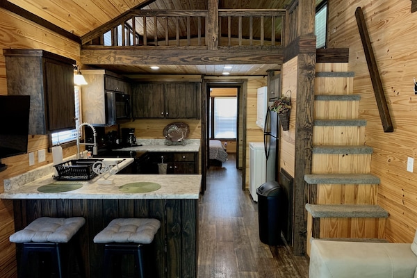 المنشأة من الداخل