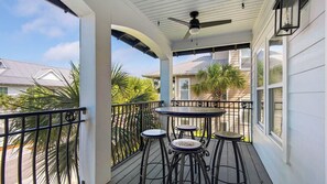 Outdoor dining - Seacrest Lagoon Pool,Free Tram to Beach, Sleeps 12 + Free Attraction Tickets! (Inlet Beach)