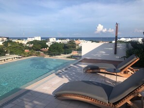 Pool - Loft, WiFi, big kitchen and an ocean view roof top (Playa Del Carmen)