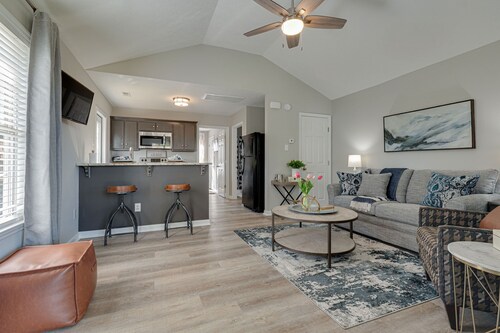 Clean and Private Updated Duplex Apartment 