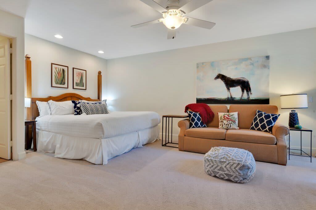 3 bedrooms, desk, iron/ironing board, WiFi