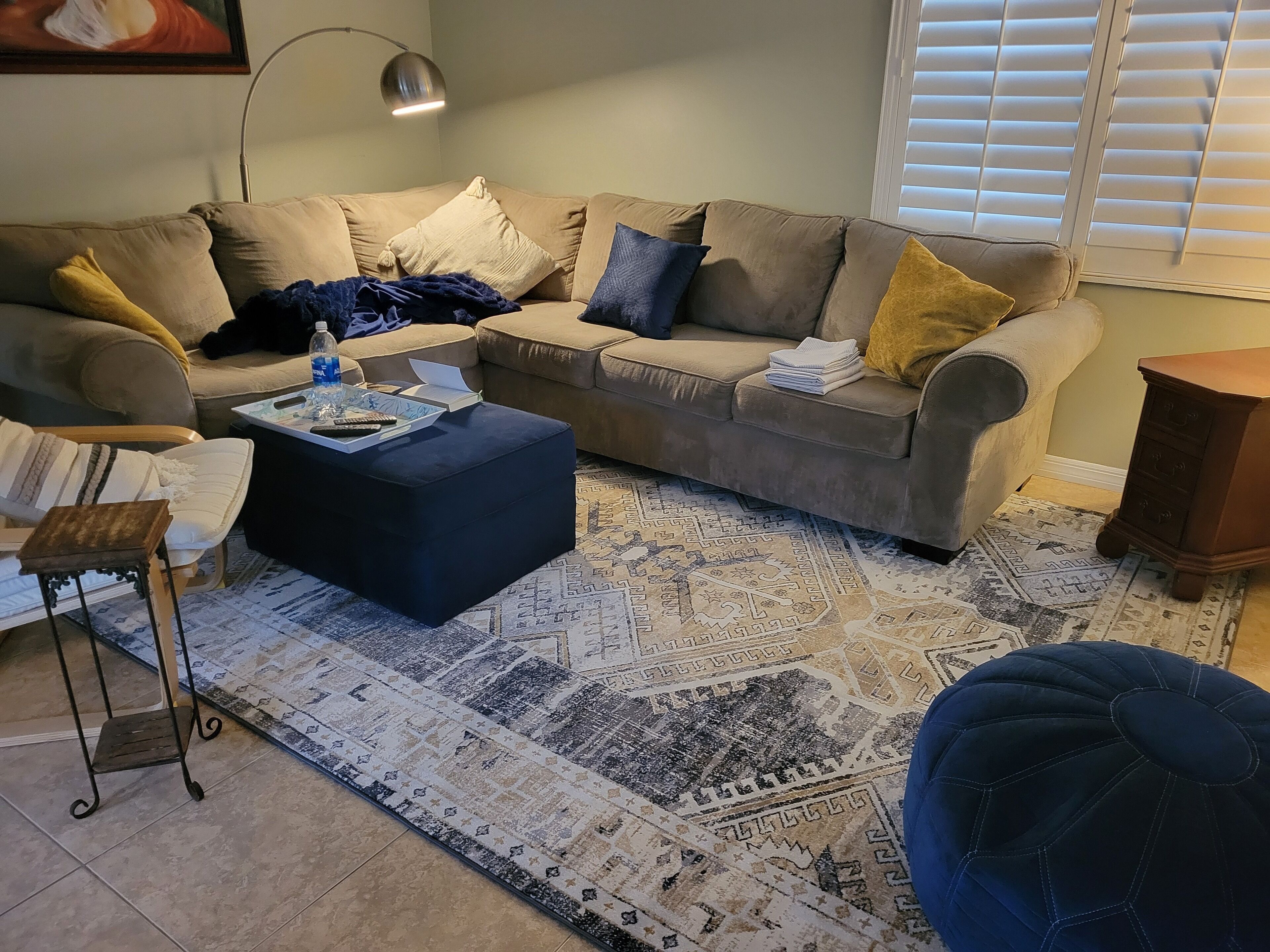 智能电视、乒乓球