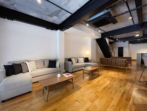 Télévision, espaces bureaux