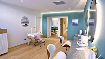Soins corporels, massages aux pierres chaudes