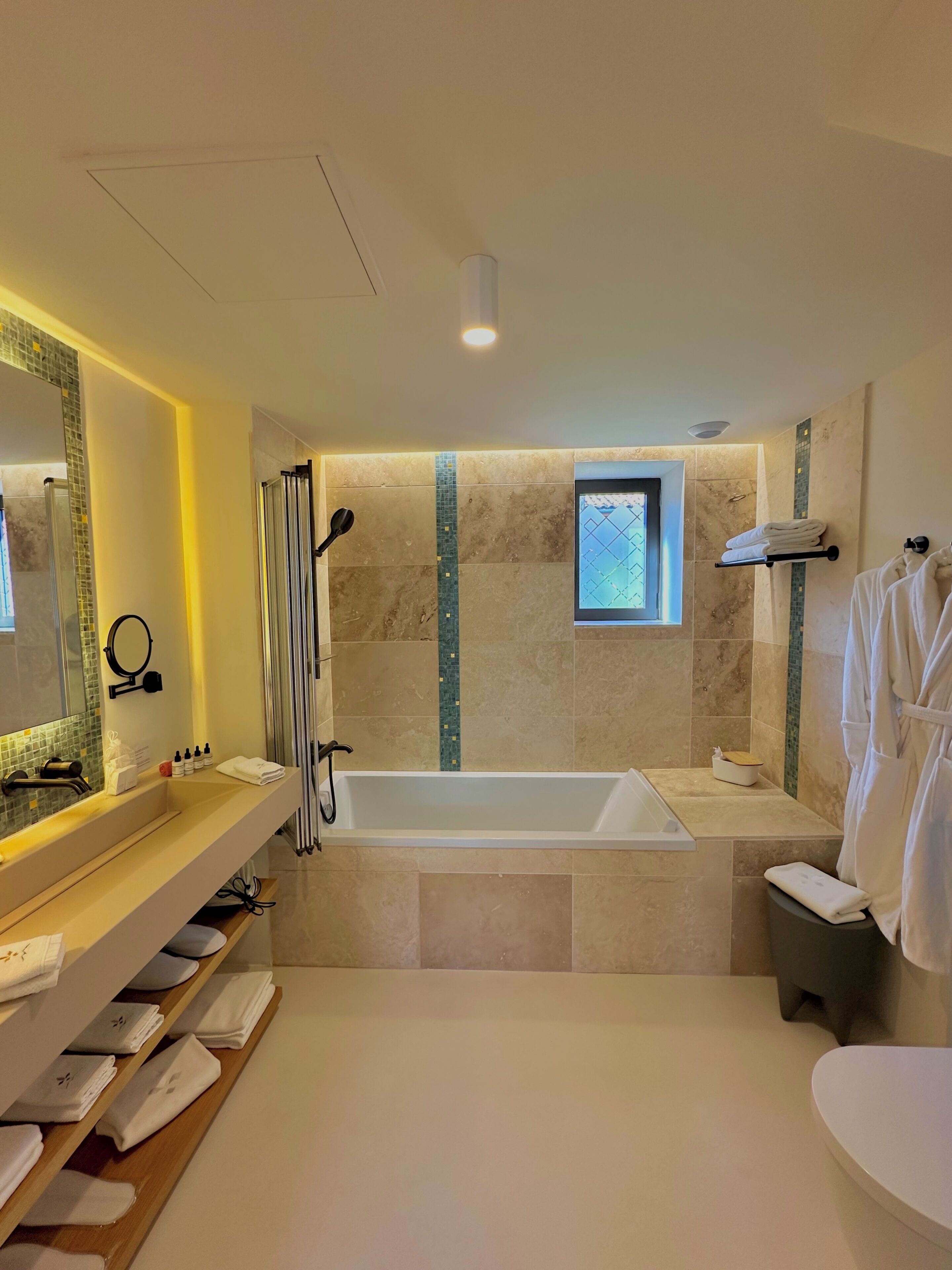 Junior Suite | Bathroom | Designer toiletries, hair dryer, bathrobes, slippers