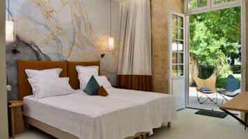 Egyptian cotton sheets, premium bedding, pillow-top beds, in-room safe