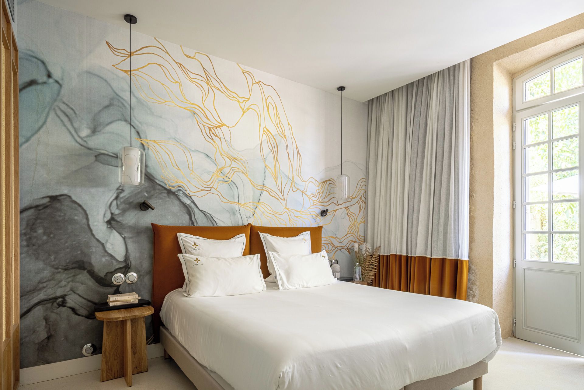 Deluxe Room | Egyptian cotton sheets, premium bedding, pillowtop beds, in-room safe
