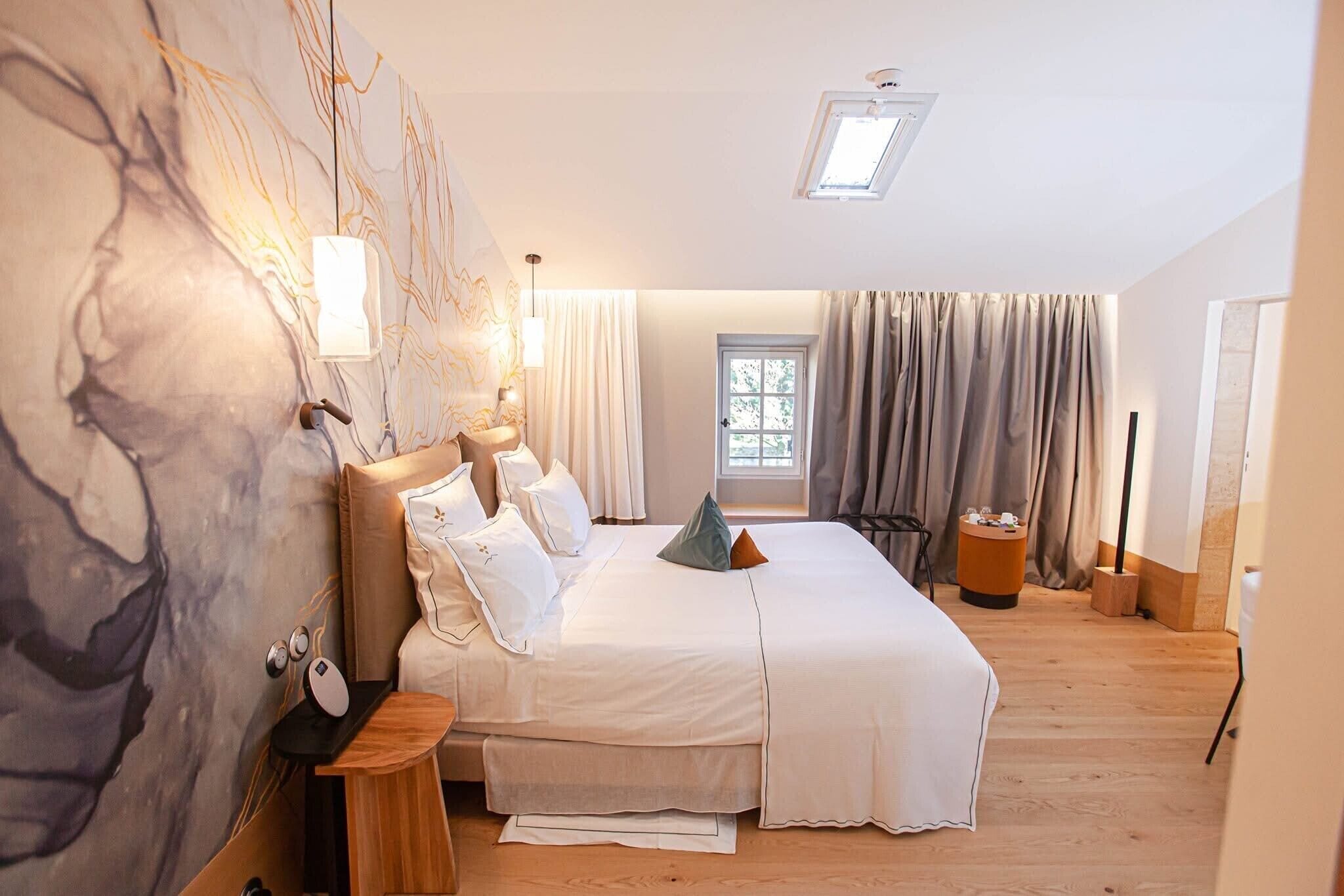 Chambre Double Classique | Draps en coton égyptien, literie de qualité supérieure, surmatelas
