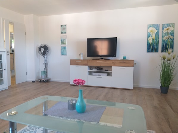 Interior - Ferienwohnung neu Renoviert, Nähe Legoland und Skyline Park (Kirchheim)