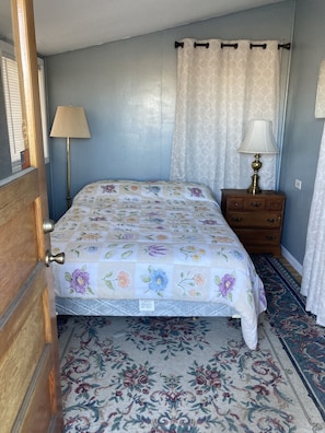 Room - Walking Distance to Historic/Old Town Lafayette. (Lafayette)