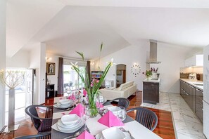 Dining - Villa 50 shades of grey with private pool (Pula)