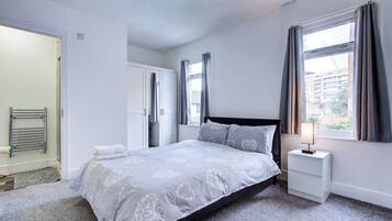 3 bedrooms, iron/ironing board, travel cot, WiFi