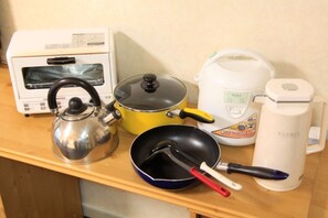 Coffee and/or coffee maker - Smoking single room 209 - Smoking single room 209 / Fuchu Tokyo (Fuchu)