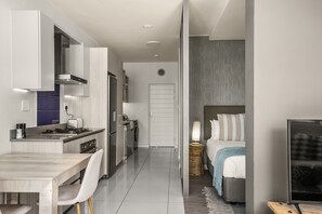 1 bedroom, in-room safe, iron/ironing board, WiFi