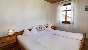 2 chambres, lit parapluie, Wi-Fi gratuit, draps fournis