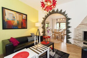 Perhetalo | Oleskelualue | Leluja