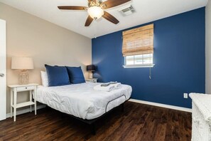 3 bedrooms, WiFi, bed sheets
