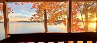 Sunrise Views Cabin with AC, Game Room & Bar