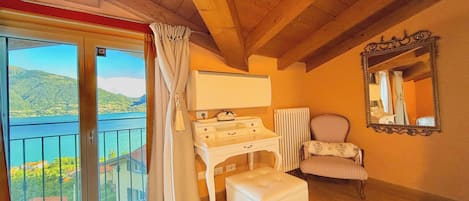 Familienapartment, Mehrere Schlafzimmer, Bergseite (Mastena Elegante) | Innenbereich