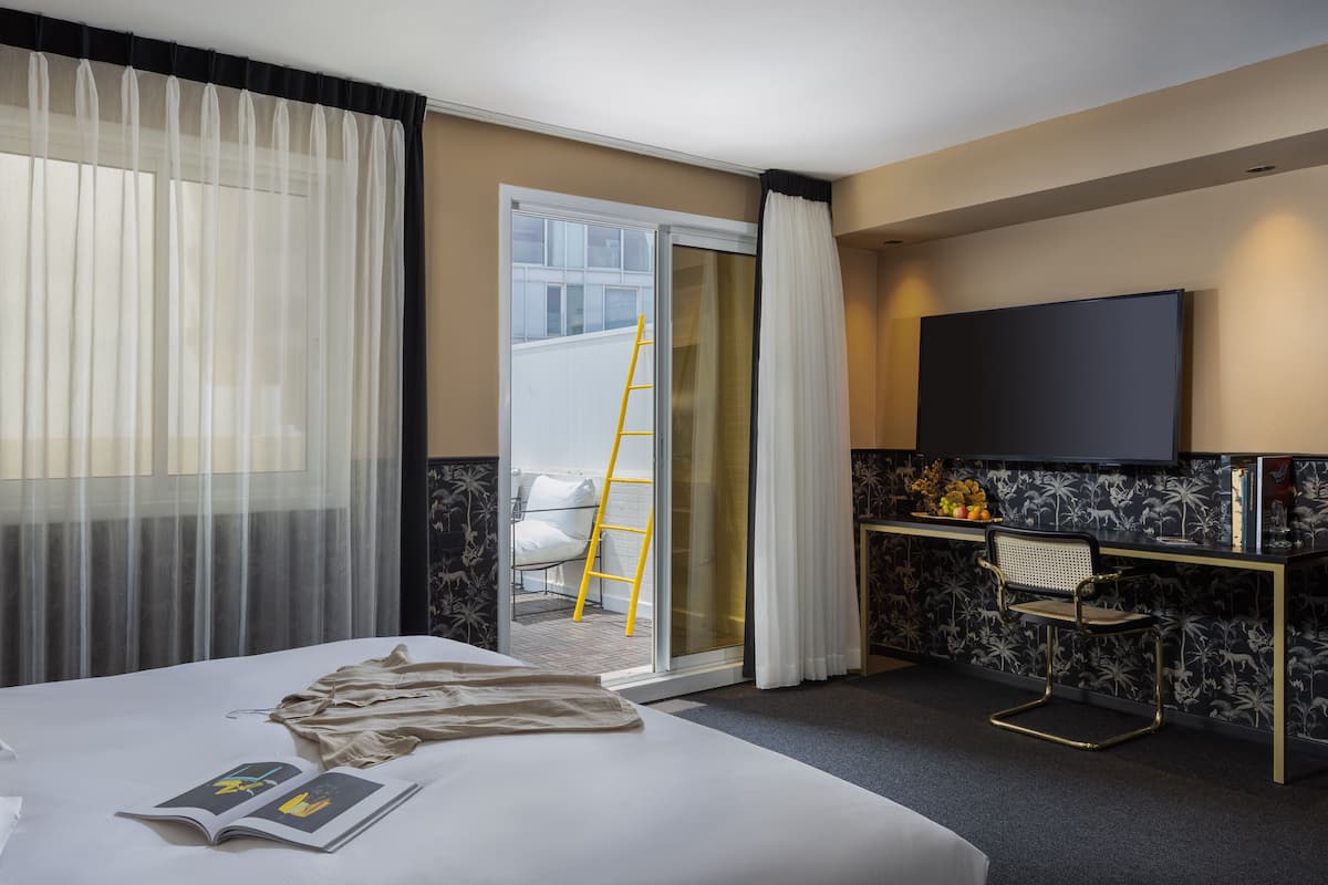 Penthouse | Minibar, coffre-fort pour ordinateur portable, bureau