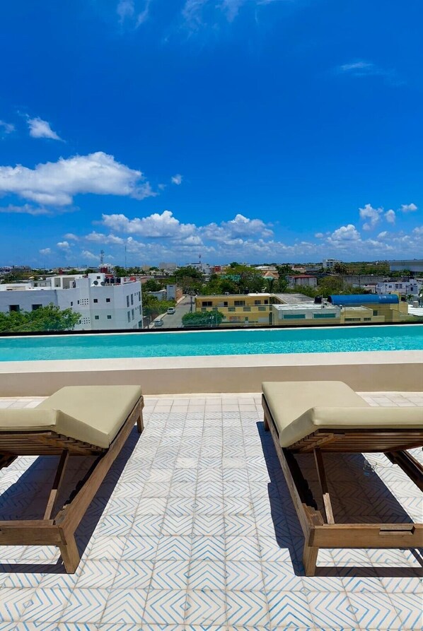 Pool - 1 Bedroom apartment with views to green area and hamacs, Gym, Rooftop Pool (Playa del Carmen)