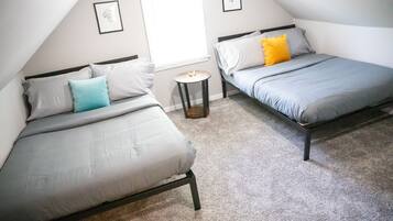 3 bedrooms, desk, WiFi