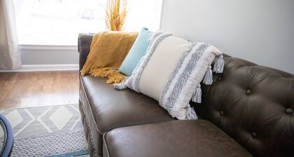 Cute Home, Newly Remodeled, Great Location!