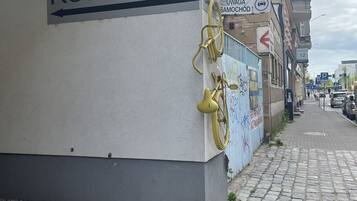 Enceinte de lâhĂ©bergement