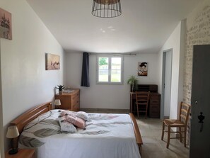 1 chambre, Wi-Fi gratuit, draps fournis