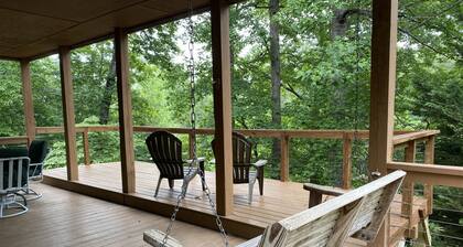 Hideaway Cove- Private Boat Dock, Waterfront, Game Room, Family-Friendly, Quiet