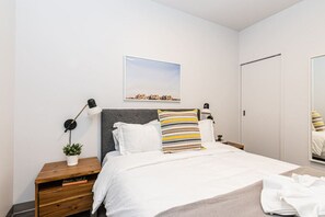 2 bedrooms, desk, iron/ironing board, travel cot