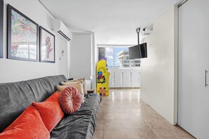 TV connectée, espaces bureaux