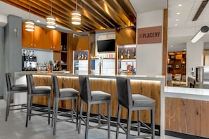 Bar (en la propiedad)