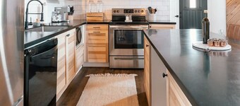 ✩ The South Knox Stable  ✩