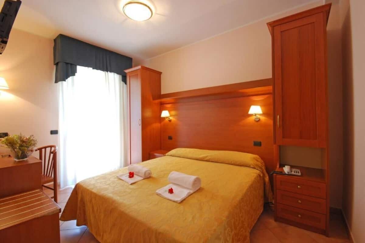 Minibar, in-room safe, desk, soundproofing