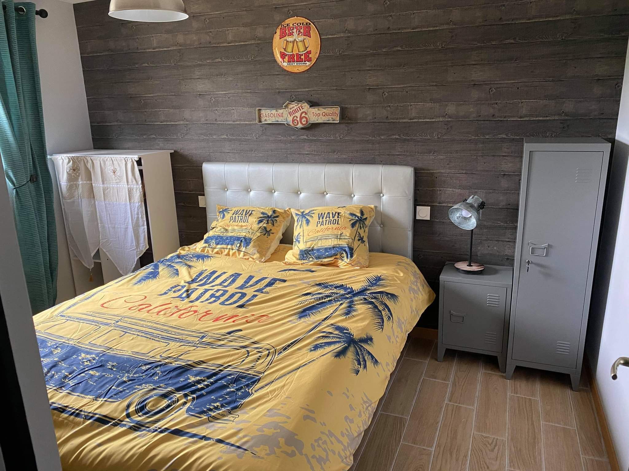 4 多间卧室、熨斗/熨衣板、免费 WiFi、床单