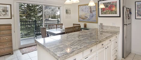 Condo (Vantage Point Condo 307) | Private kitchen