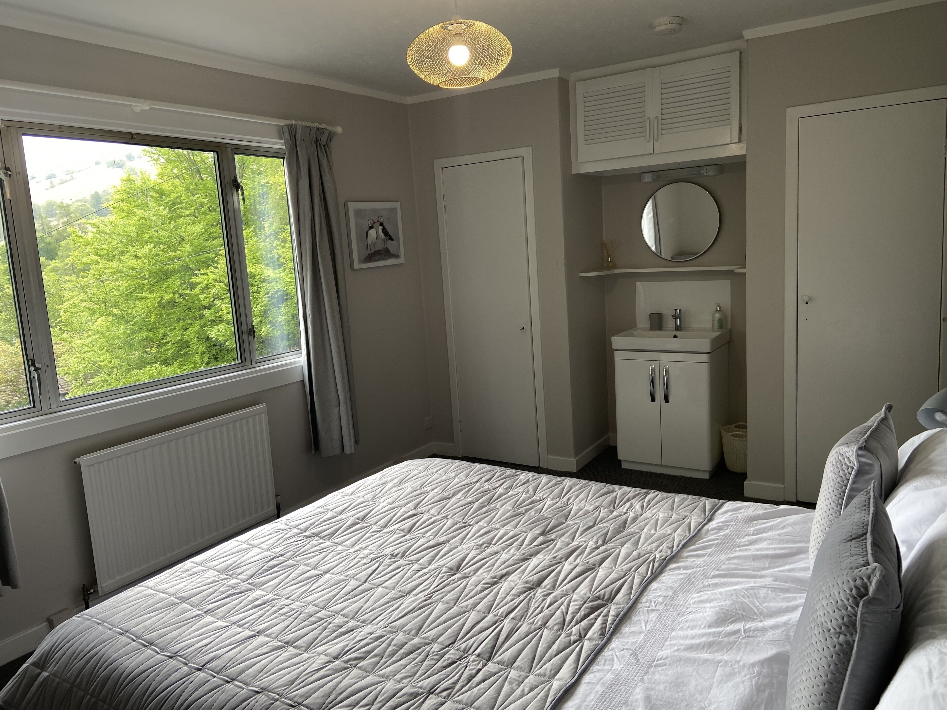 3 dormitorios, tabla de planchar con plancha, cuna de viaje y wifi