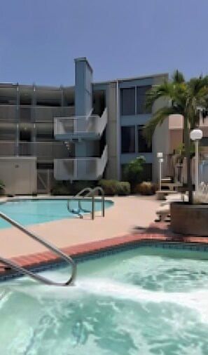 Piscine extérieure, piscine chauffée