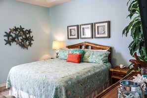 1 bedroom, bed sheets