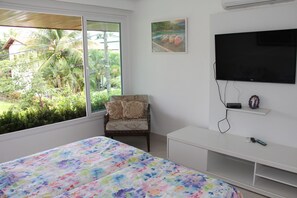 5 bedrooms, desk, iron/ironing board, free WiFi