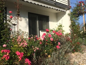 تفاصيل الفندق من الخارج