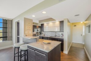 Condo, 2 Queen Beds (Beachfront condo with two balconies, ) | Private kitchen