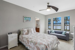 Condo, Multiple Beds (Beachy condo in Artesia with pool, gy)
